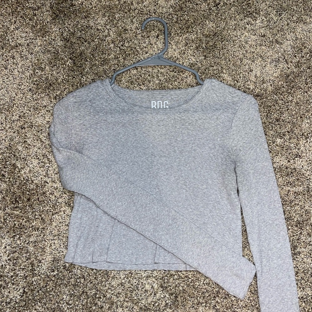Urban Outfitters BDG grey cropped long sleeve tee